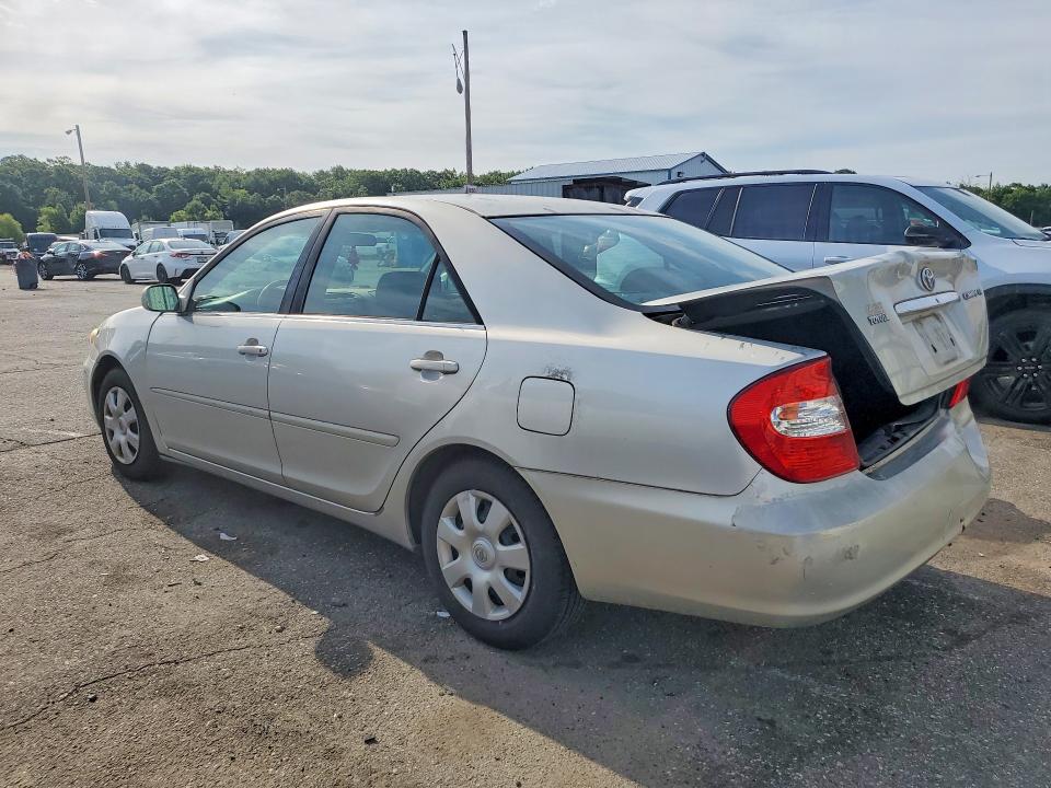 2002 Toyota Camry მანქანა იყიდება აუქციონზე, vin: 4T1BE32K82U562598, აუქციონის ნომერი: 58445686