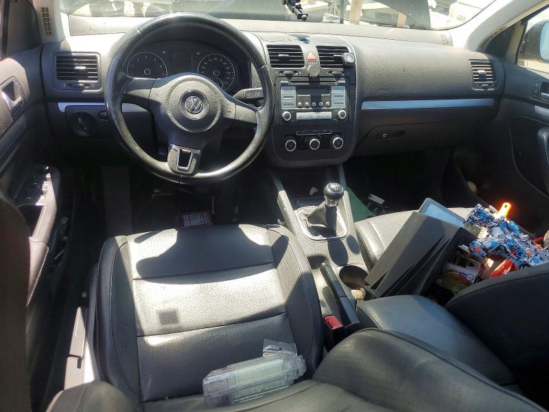 2010 Volkswagen Jetta მანქანა იყიდება აუქციონზე, vin: 3VWAZ7AJ8AM105293, აუქციონის ნომერი: 57530656