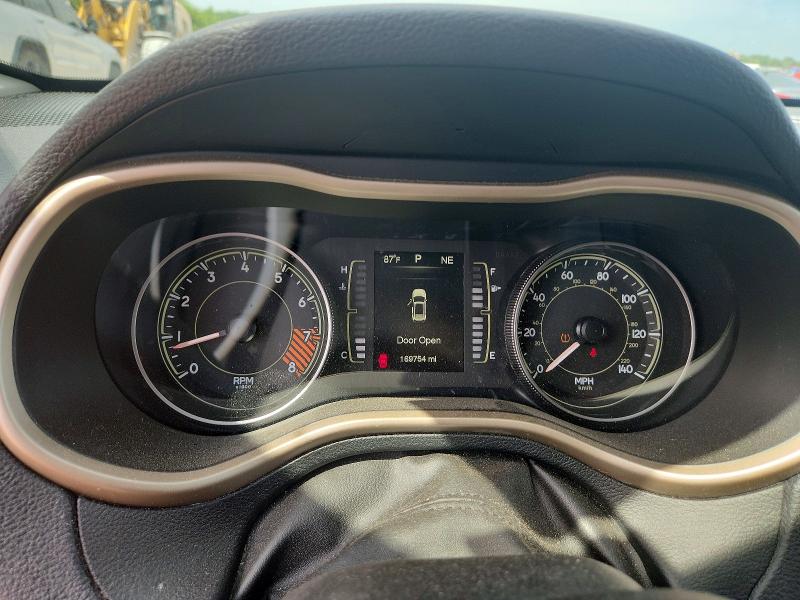 56894716 :رقم المزاد ، 1C4PJMCS5EW197431 vin ، 2014 Jeep Cherokee مزاد بيع