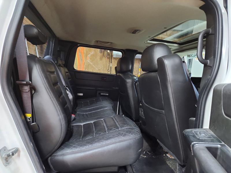Продажа на аукционе авто 2006 Hummer H2 Sut, vin: 5GRGN22U36H114370, номер лота: 55342986