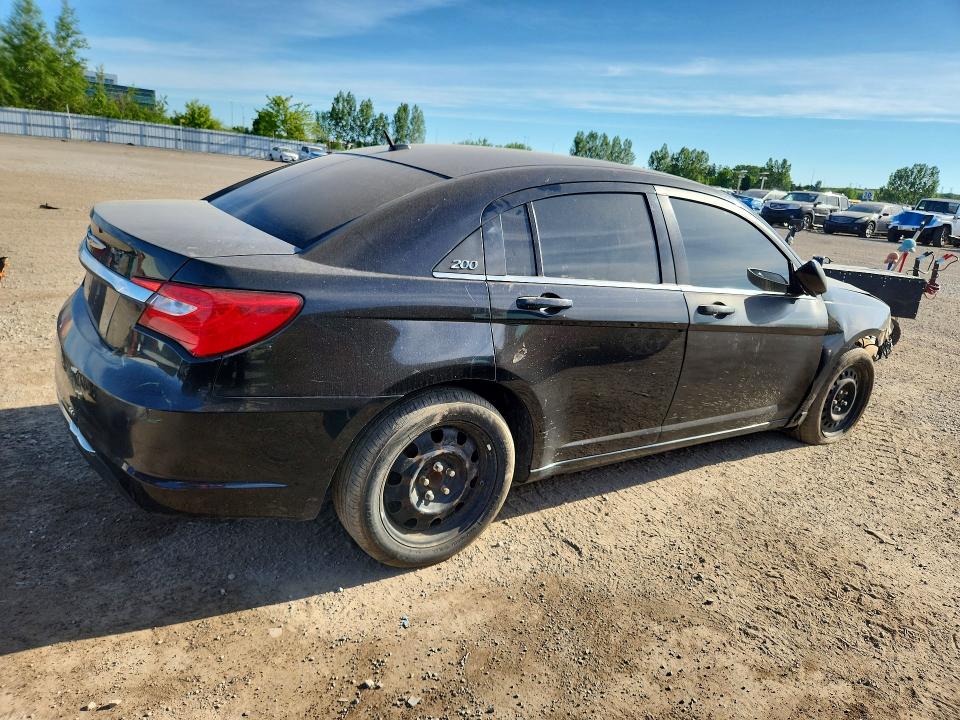 58572096 :رقم المزاد ، 1C3CCBAB3DN532744 vin ، 2013 Chrysler 200 مزاد بيع