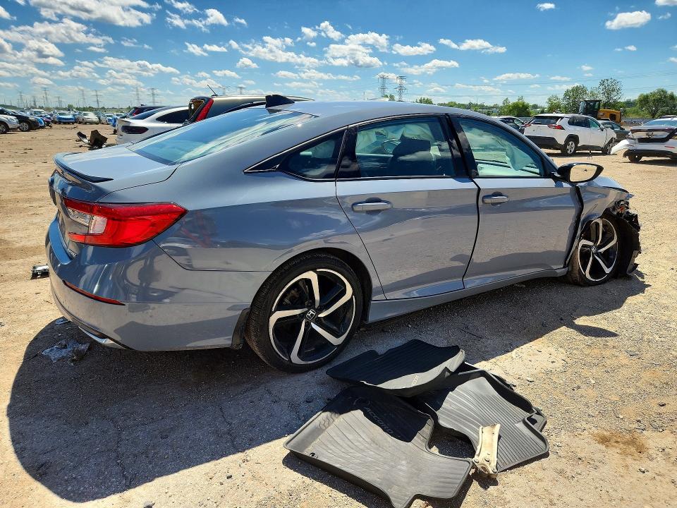 57121496 :رقم المزاد ، 1HGCV3F28NA046994 vin ، 2022 Honda Accord مزاد بيع