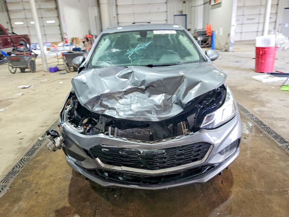 2018 Chevrolet Cruze მანქანა იყიდება აუქციონზე, vin: 1G1BE5SM7J7246178, აუქციონის ნომერი: 57945176