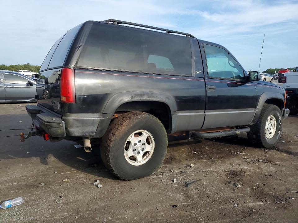 Продажа на аукционе авто 1998 Chevrolet Tahoe, vin: 3GNEK18R0WG124791, номер лота: 51993646