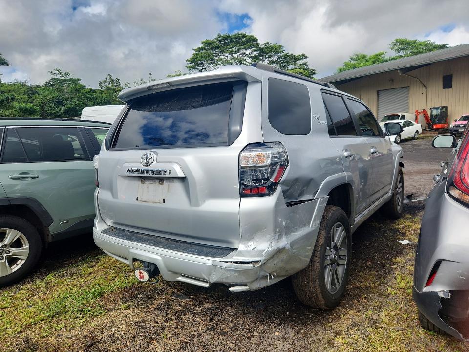 59317796 :رقم المزاد ، JTESU5JR2N5973846 vin ، 2022 Toyota 4runner مزاد بيع