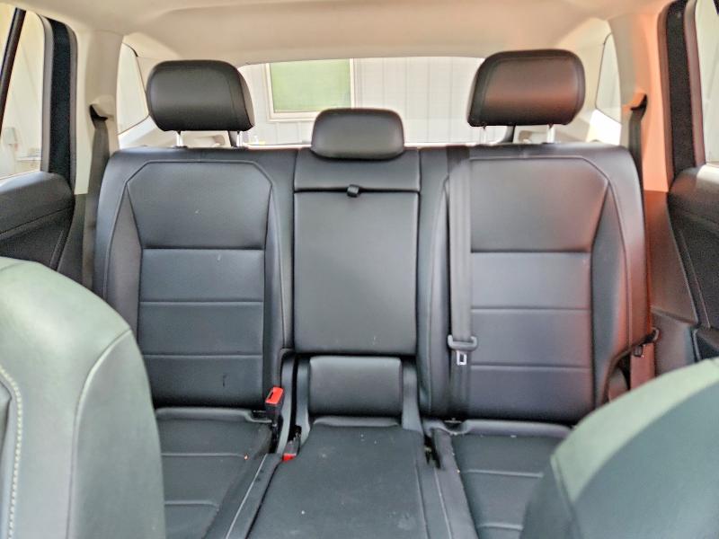 57967766 :رقم المزاد ، 3VV2B7AX0JM066622 vin ، 2018 Volkswagen Tiguan مزاد بيع