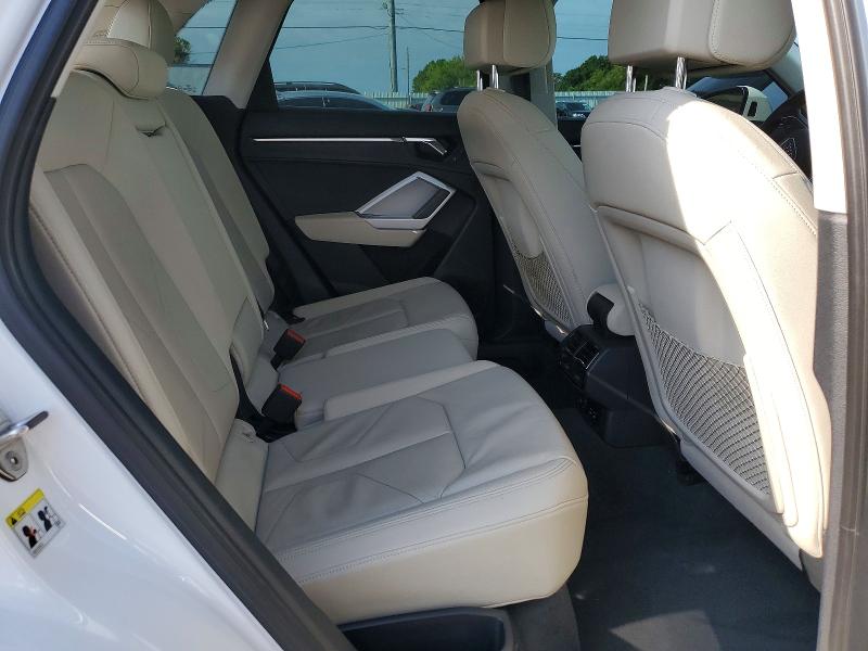 56586756 :رقم المزاد ، WA1DECF33M1098019 vin ، 2021 Audi Q3 مزاد بيع