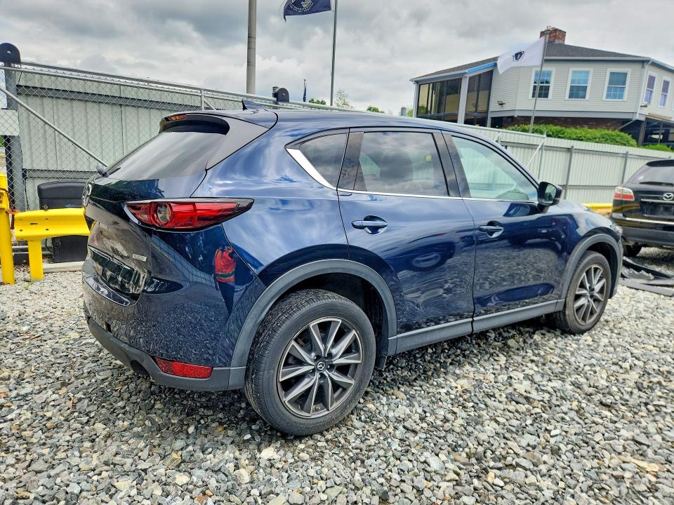 58915466 :رقم المزاد ، JM3KFBDM7J0361847 vin ، 2018 Mazda Cx-5 مزاد بيع