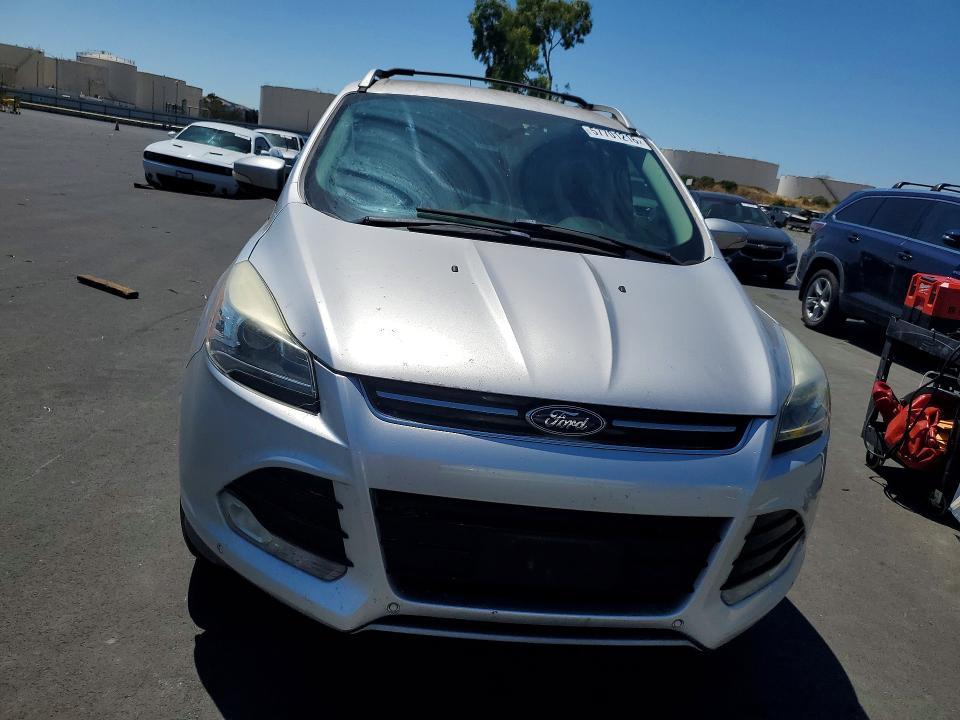 Продажа на аукционе авто 2015 Ford Escape, vin: 1FMCU0JX5FUB07782, номер лота: 57701216