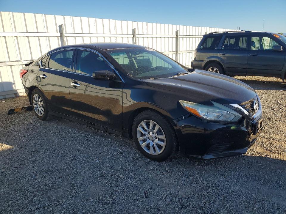 2017 Nissan Altima მანქანა იყიდება აუქციონზე, vin: 1N4AL3AP5HC296724, აუქციონის ნომერი: 57038036