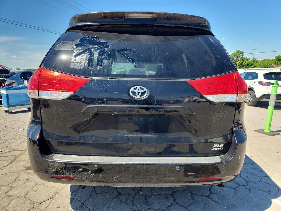 56228666 :رقم المزاد ، 5TDDK3DC5CS042019 vin ، 2012 Toyota Sienna مزاد بيع