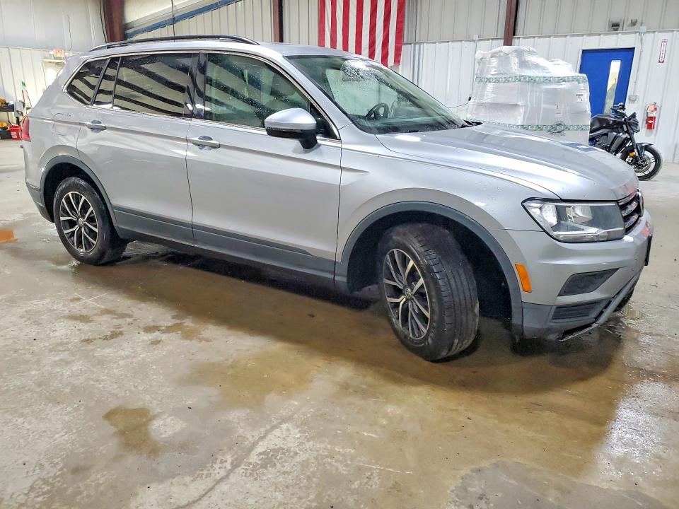 58592406 :رقم المزاد ، 3VV2B7AXXKM074454 vin ، 2019 Volkswagen Tiguan مزاد بيع