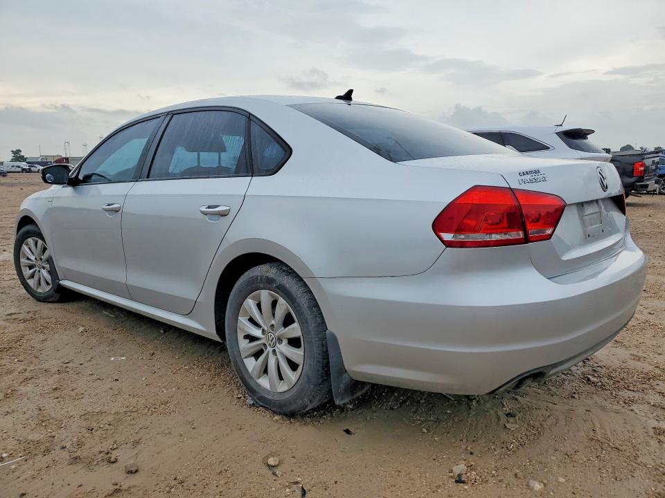 57435526 :رقم المزاد ، 1VWAT7A37FC049567 vin ، 2015 Volkswagen Passat مزاد بيع