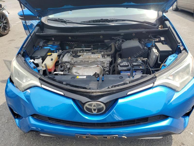 2018 Toyota Rav4 მანქანა იყიდება აუქციონზე, vin: 2T3WFREV2JW411981, აუქციონის ნომერი: 58075996