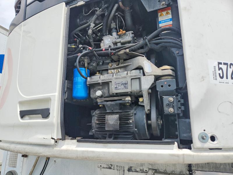 58886686 :رقم المزاد ، 1UYVS2484GM526017 vin ، 2016 Utility Trailer Trailer مزاد بيع