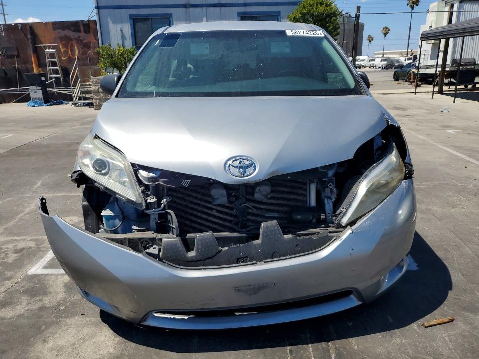 Продаж на аукціоні авто 2015 Toyota Sienna, vin: 5TDZK3DC7FS636007, номер лоту: 58274226