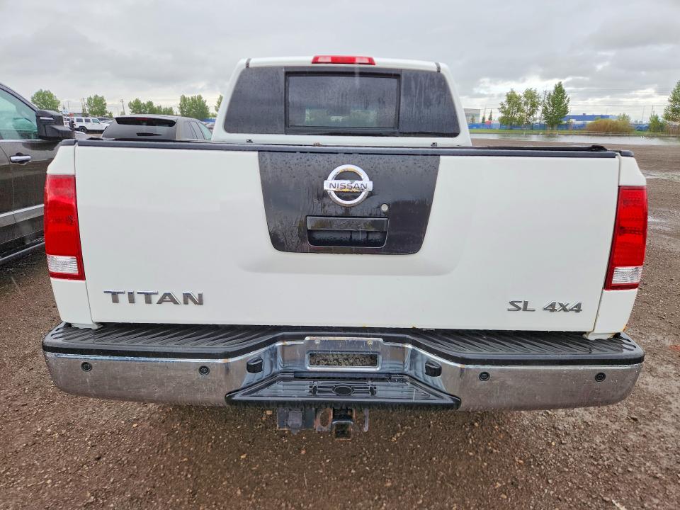 57861916 :رقم المزاد ، 1N6AA0EC2BN307158 vin ، 2011 Nissan Titan مزاد بيع