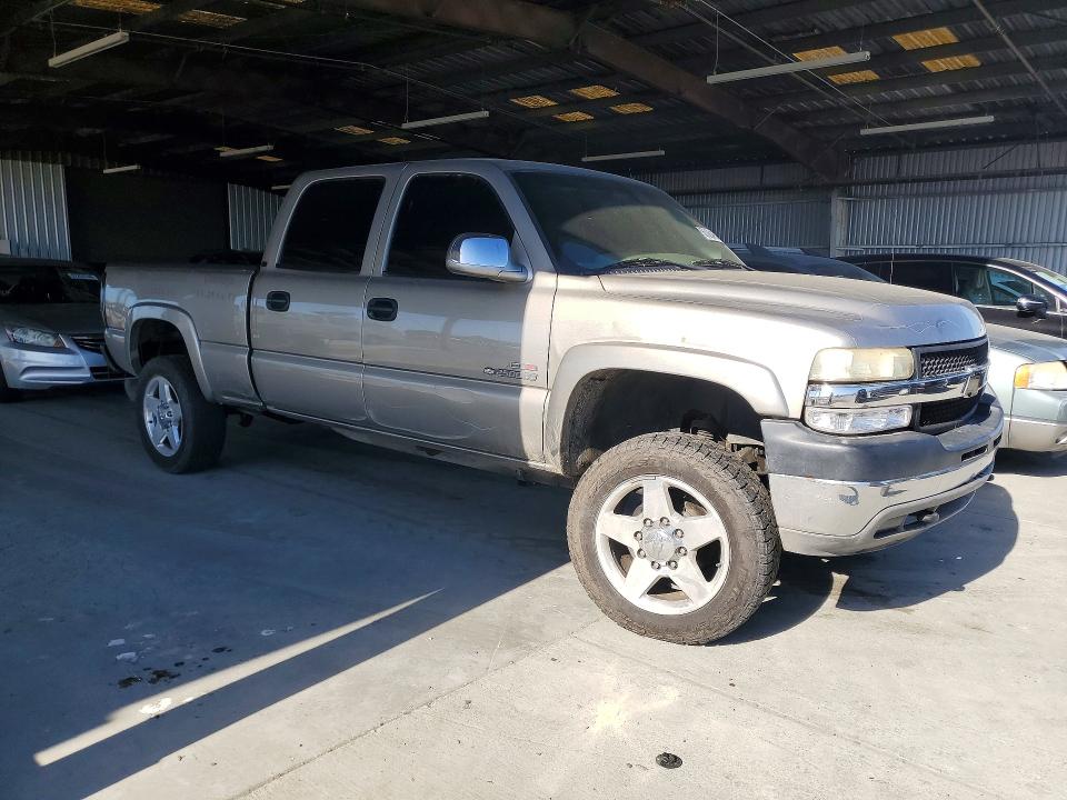 57081956 :رقم المزاد ، 1GCHK23102F108406 vin ، 2002 Chevrolet Silverado مزاد بيع