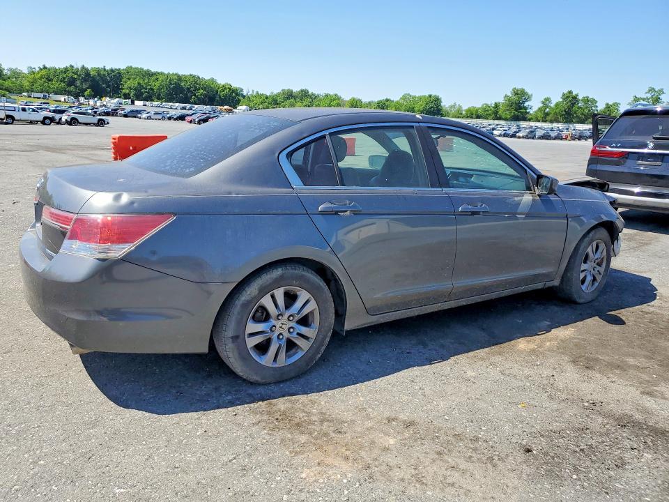 55820666 :رقم المزاد ، 1HGCP2F61BA144607 vin ، 2011 Honda Accord مزاد بيع
