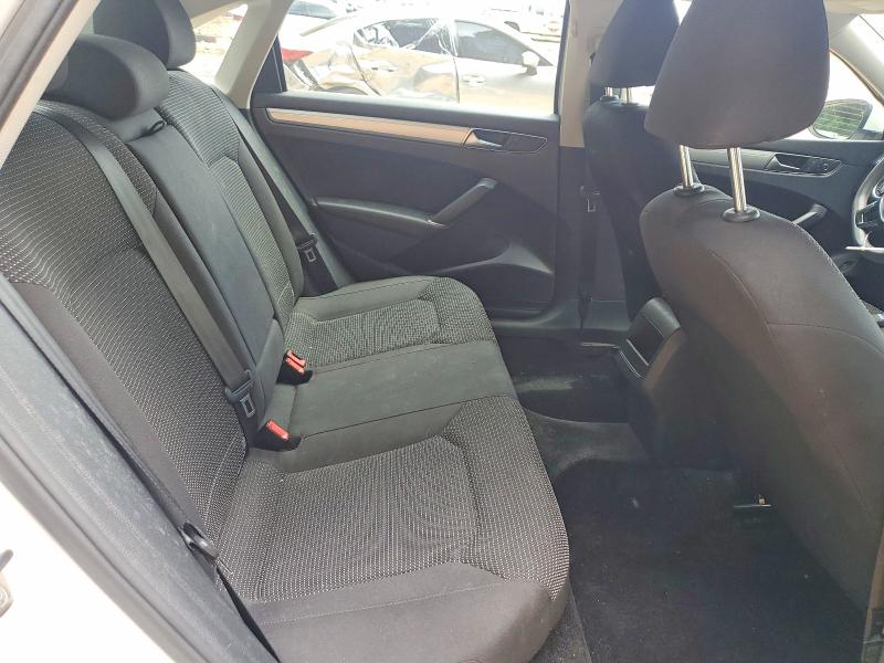 56468806 :رقم المزاد ، 1VWAT7A35HC053149 vin ، 2017 Volkswagen Passat مزاد بيع