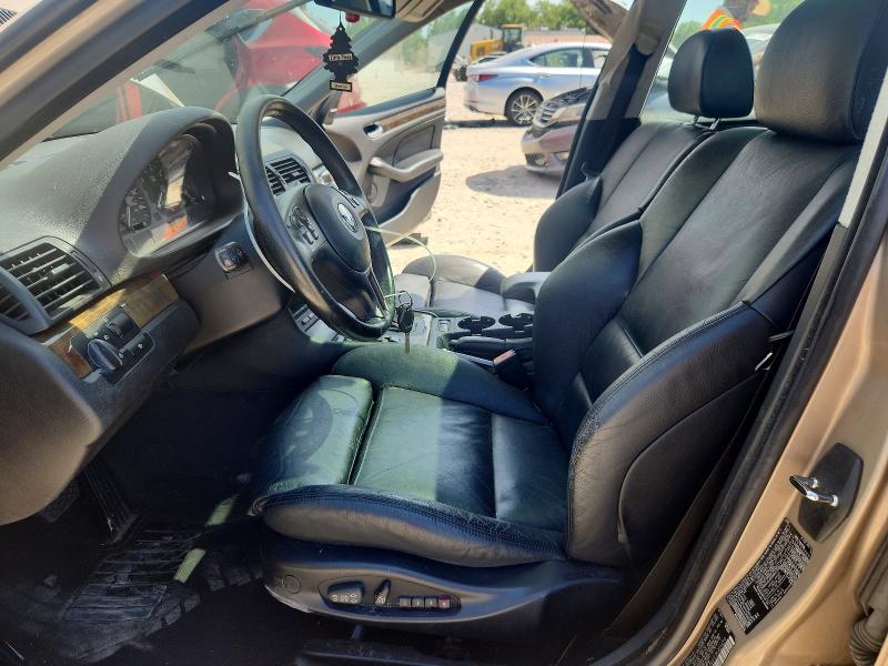 56227166 :رقم المزاد ، WBAAR3349YJM01429 vin ، 2000 Bmw 323 مزاد بيع