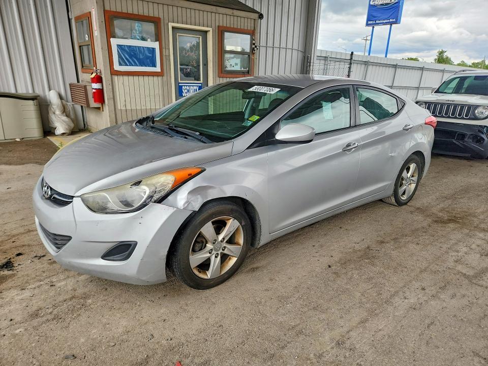 58007086 :رقم المزاد ، 5NPDH4AE0DH377206 vin ، 2013 Hyundai Elantra مزاد بيع