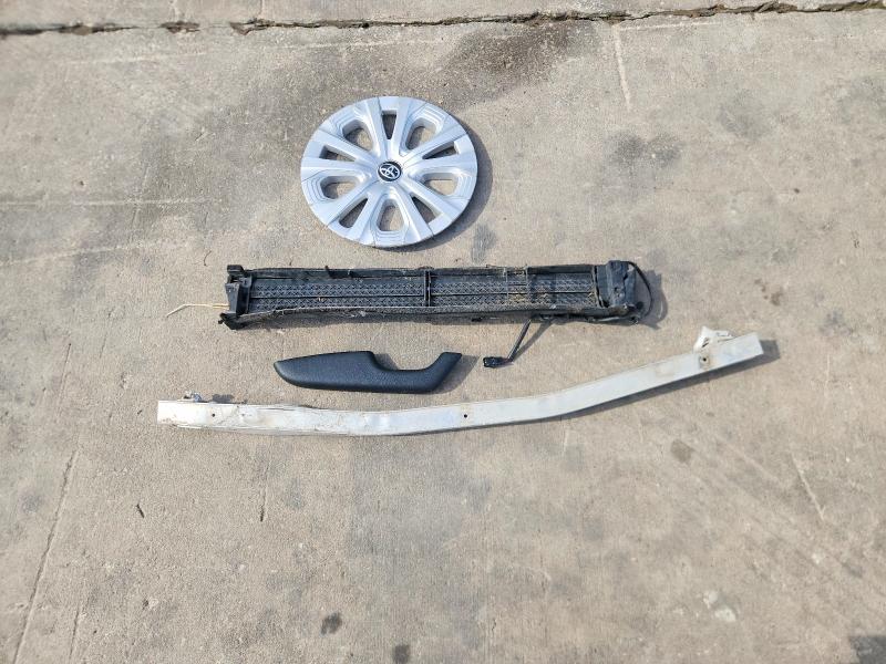 58469226 :رقم المزاد ، JTDKAMFU3M3151667 vin ، 2021 Toyota Prius مزاد بيع