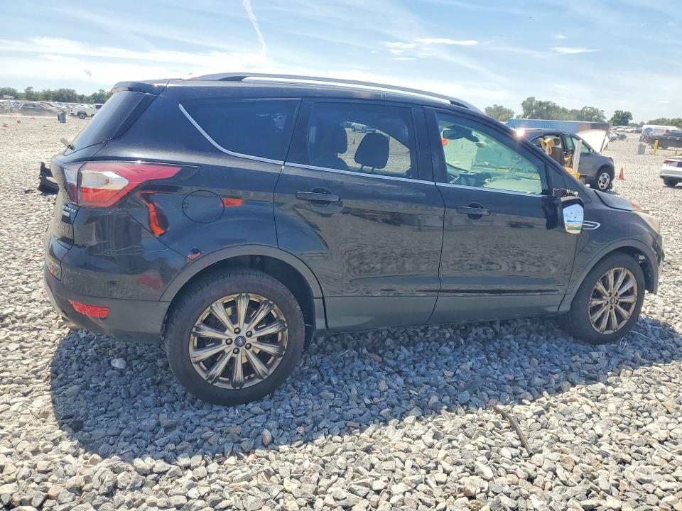 Продажа на аукционе авто 2017 Ford Escape, vin: 1FMCU0JD8HUE02075, номер лота: 56529986