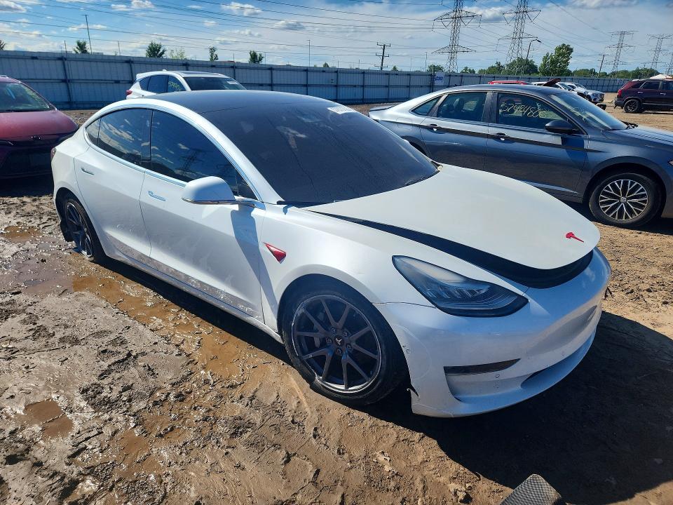 57870706 :رقم المزاد ، 5YJ3E1EB6KF193807 vin ، 2019 Tesla Model 3 مزاد بيع