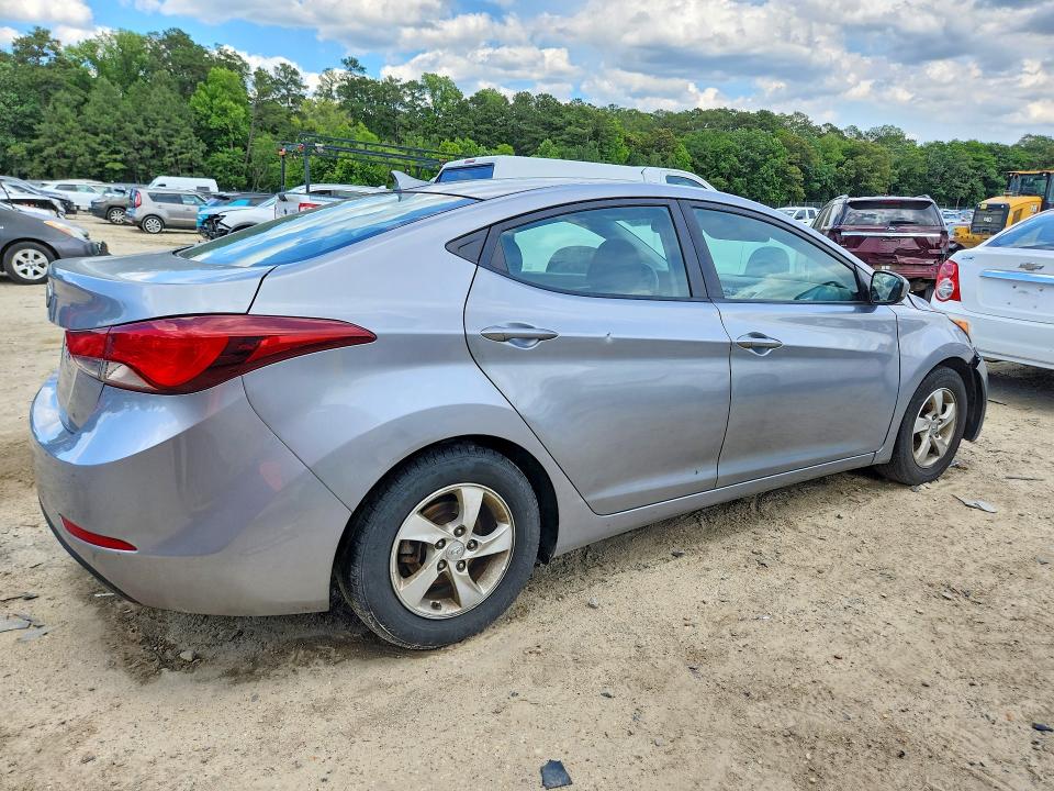 2015 Hyundai Elantra მანქანა იყიდება აუქციონზე, vin: 5NPDH4AE6FH642679, აუქციონის ნომერი: 57305156