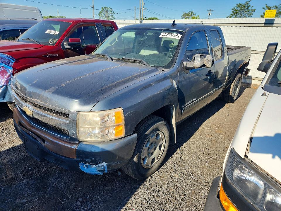 Auction sale of the 2011 Chevrolet Silverado, vin: 1GCRKSE34BZ238917, lot number: 55705786