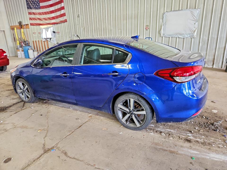 56191496 :رقم المزاد ، 3KPFN4A86HE090555 vin ، 2017 Kia Forte مزاد بيع
