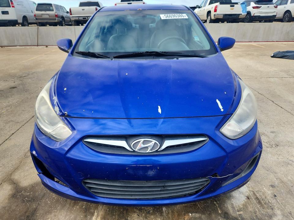 56690386 :رقم المزاد ، KMHCT4AE6DU549279 vin ، 2013 Hyundai Accent مزاد بيع