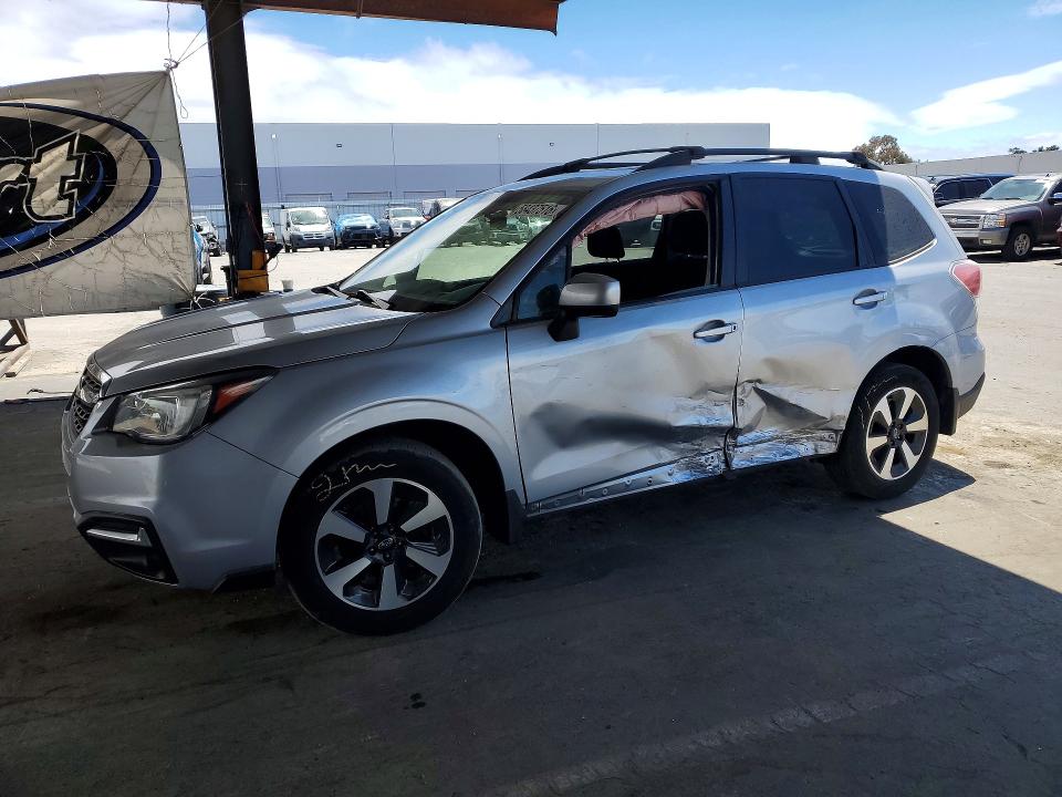 Продажа на аукционе авто 2017 Subaru Forester, vin: JF2SJAGC0HH802347, номер лота: 58437516
