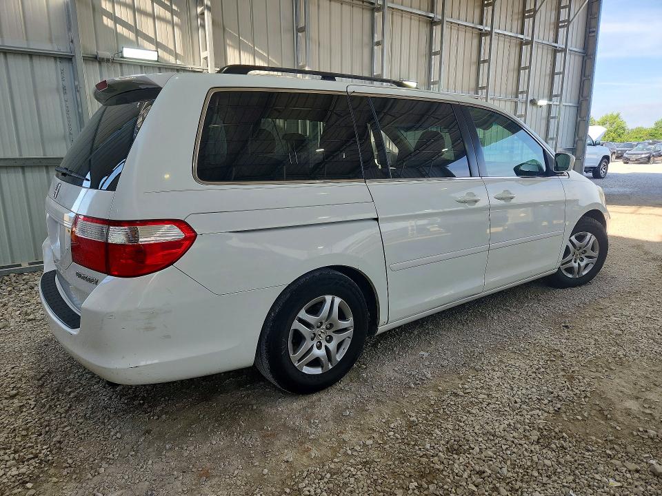 56137226 :رقم المزاد ، 5FNRL38635B424550 vin ، 2005 Honda Odyssey مزاد بيع