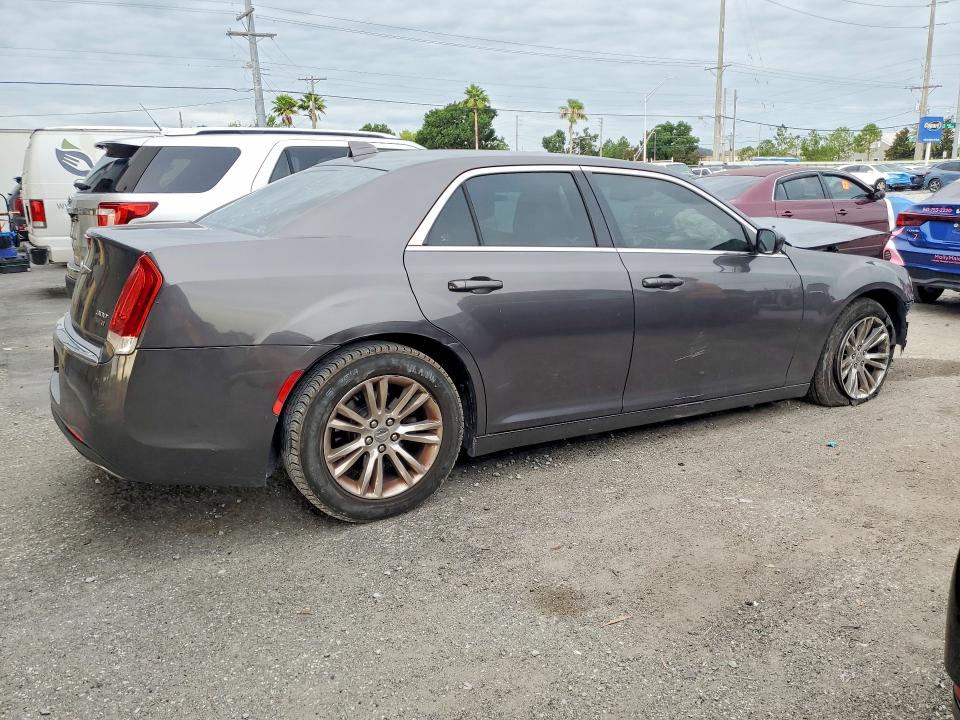 Продаж на аукціоні авто 2018 Chrysler 300, vin: 2C3CCAAG4JH130211, номер лоту: 55649296