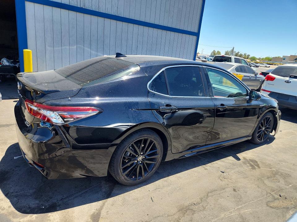 56865466 :رقم المزاد ، 4T1K31AK2MU567908 vin ، 2021 Toyota Camry مزاد بيع