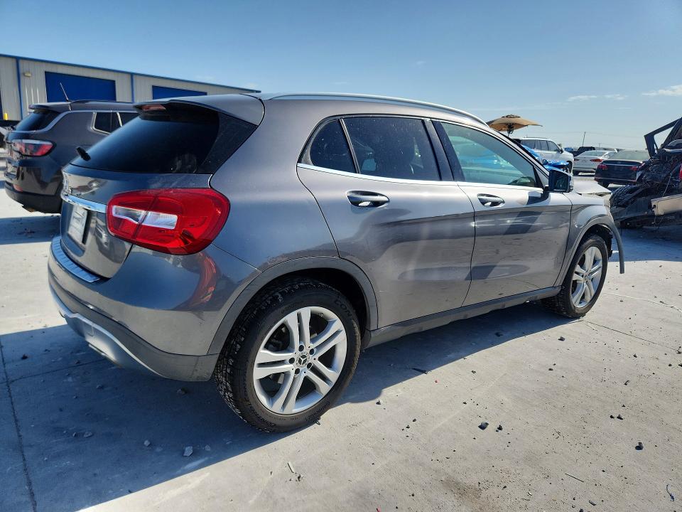 Продажа на аукционе авто 2018 Mercedes-benz Gla, vin: WDCTG4EB2JJ482244, номер лота: 58944826