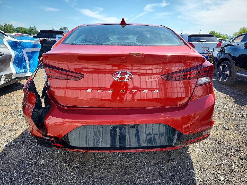2020 Hyundai Elantra Preferred 4dr მანქანა იყიდება აუქციონზე, vin: KMHD84LF5LU109838, აუქციონის ნომერი: 56984116
