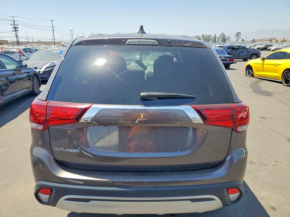 Продажа на аукционе авто 2020 Mitsubishi Outlander, vin: JA4AD2A34LZ014345, номер лота: 55903526