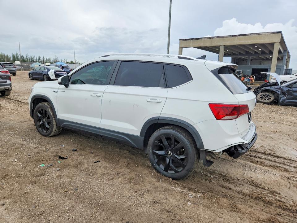 Продажа на аукционе авто 2022 Volkswagen Taos, vin: 3VVTX7B29NM078332, номер лота: 58986536