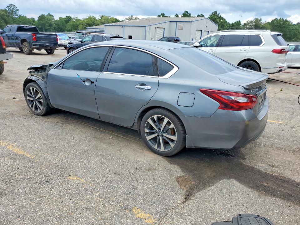 Продажа на аукционе авто 2017 Nissan Altima, vin: 1N4AL3AP3HN310804, номер лота: 54993816