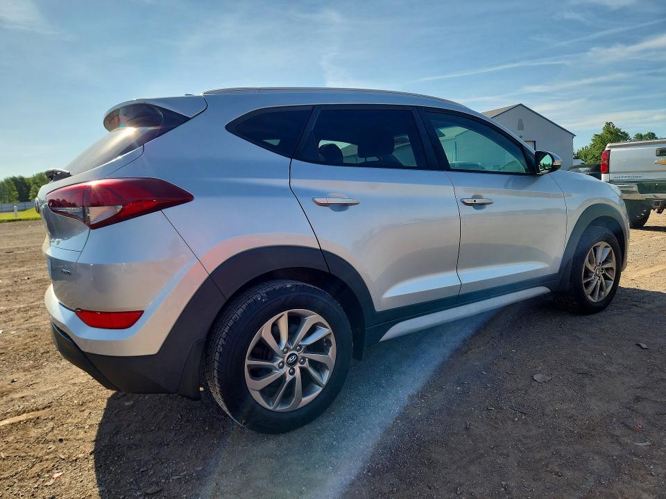 2017 Hyundai Tucson მანქანა იყიდება აუქციონზე, vin: KM8J3CA43HU529277, აუქციონის ნომერი: 52586186