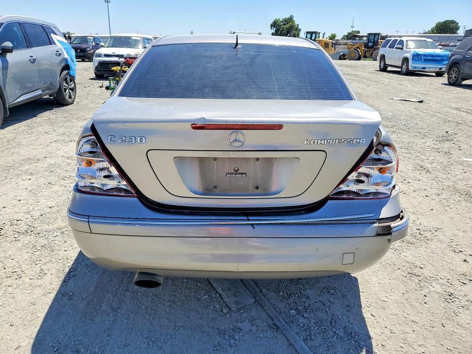 2005 Mercedes-benz C მანქანა იყიდება აუქციონზე, vin: WDBRF40J65F619324, აუქციონის ნომერი: 58509236