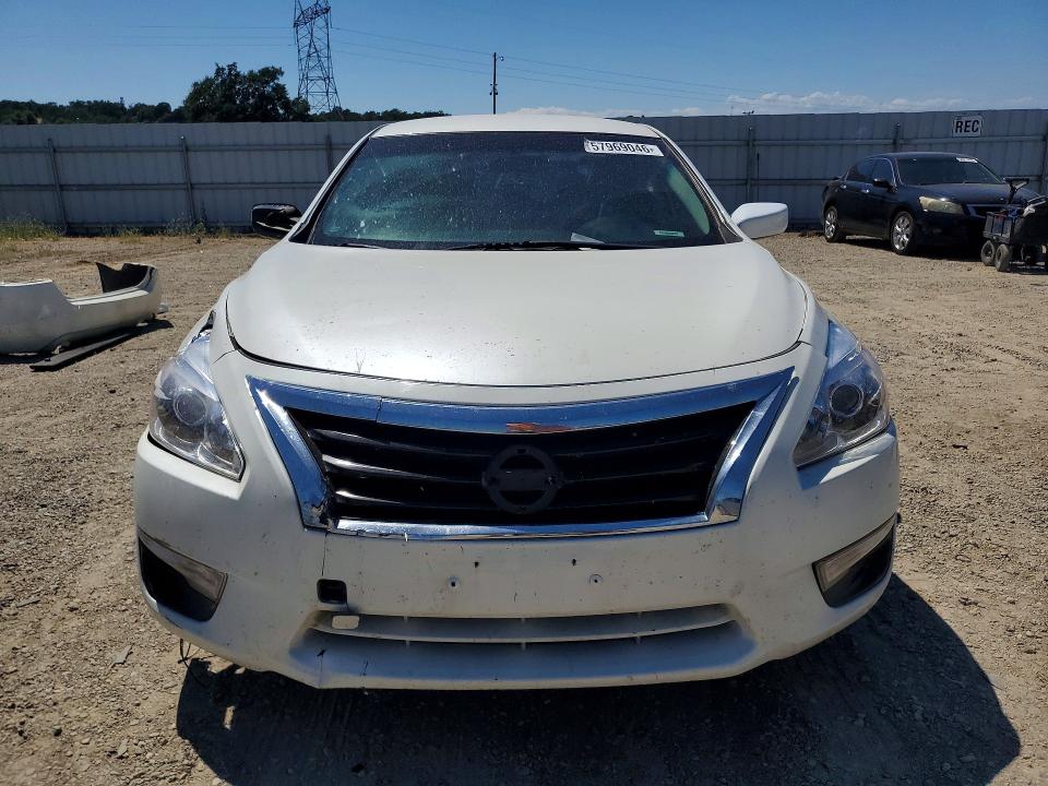 Продажа на аукционе авто 2015 Nissan Altima, vin: 1N4AL3AP1FC211021, номер лота: 57969046