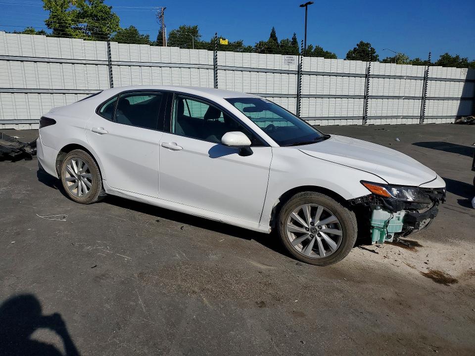Продаж на аукціоні авто 2022 Toyota Camry, vin: 4T1C11AK2NU664697, номер лоту: 55653086