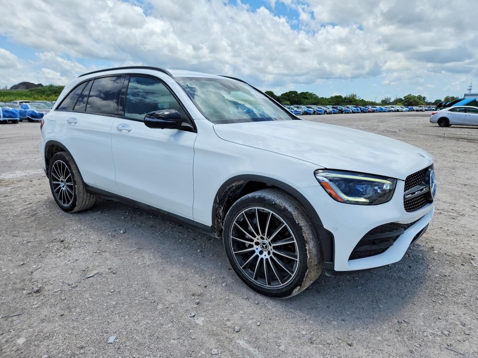 56573056 :رقم المزاد ، W1N0G8DB3NV375518 vin ، 2022 Mercedes-benz Glc مزاد بيع
