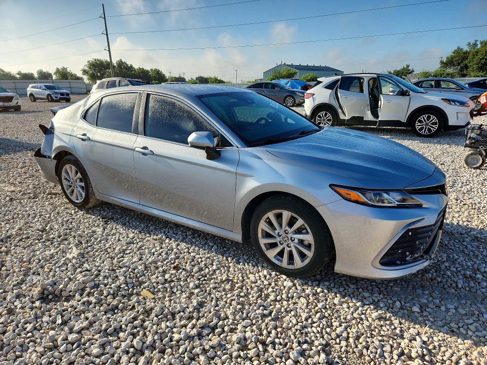 Продажа на аукционе авто 2021 Toyota Camry, vin: 4T1C11AK1MU459130, номер лота: 57576876