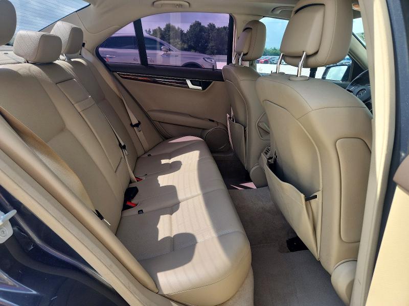 Продажа на аукционе авто 2013 Mercedes-benz C, vin: WDDGF4HBXDA831618, номер лота: 56667486