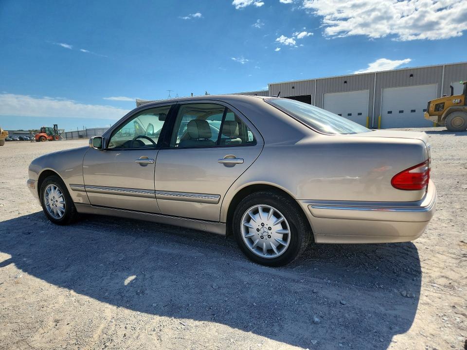 2002 Mercedes-benz E მანქანა იყიდება აუქციონზე, vin: WDBJF82J62X067573, აუქციონის ნომერი: 57074106
